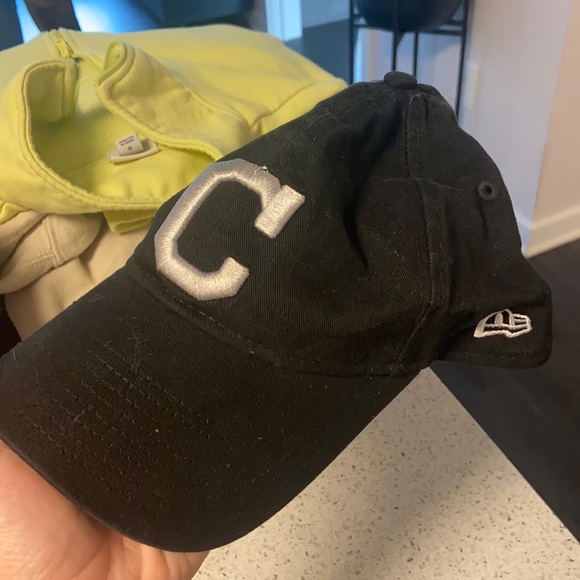 New Era Accessories - Cleveland indians hat